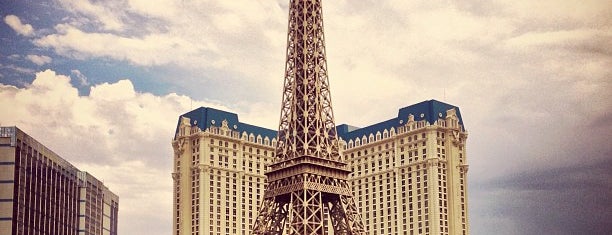 Eiffel Tower is one of Las Vegas todo.