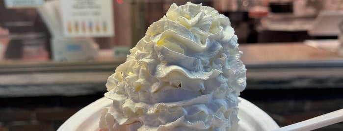 Kell's kreme is one of Soft serve ice cream.