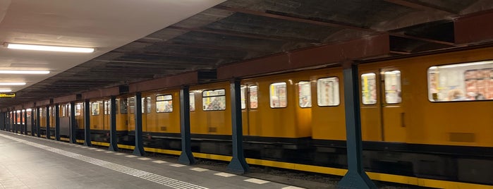 U Augsburger Straße is one of U-Bahn Berlin.