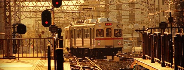 Tokyu Platforms 1-2 is one of Tempat yang Disukai Hideyuki.