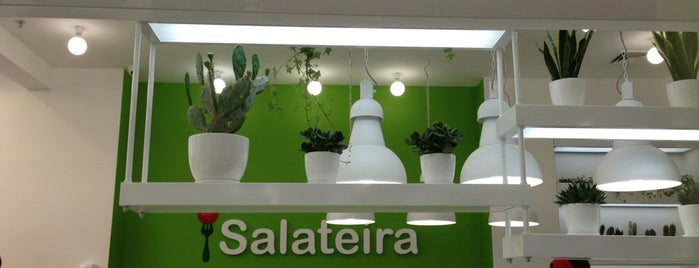 Salateira is one of Locais curtidos por Denis.