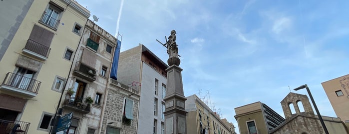 Plaça del Pedró is one of Posti che sono piaciuti a Jose Luis.