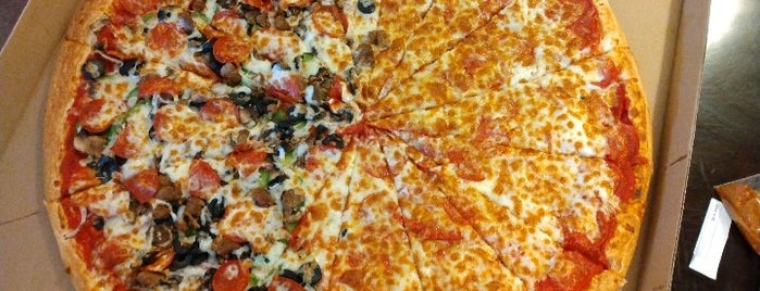 Pizza and Gyro is one of Ba6si 님이 좋아한 장소.