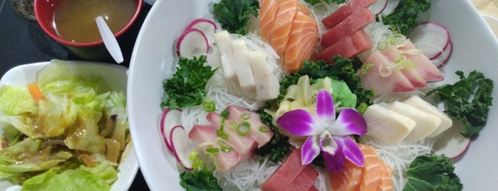 Suny Sushi is one of Food/Drink Favorites: DC & Northern Virginia.