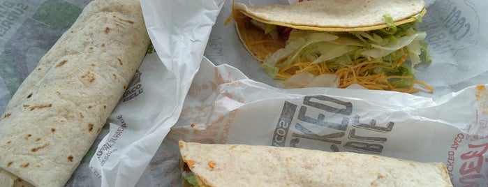 Taco Bell is one of Ericさんのお気に入りスポット.