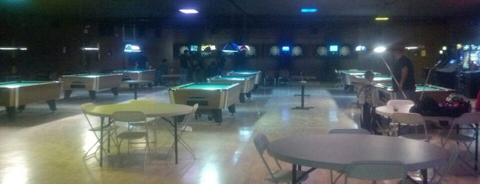 Danny's Pool Hall is one of Lieux qui ont plu à Ray L..