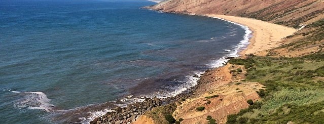 Praia da Gralha is one of Praias.