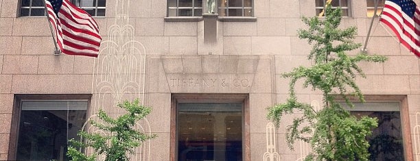 Tiffany & Co. - The Landmark is one of Visiter New-York.