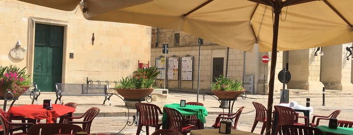 Caffe Della Libertà is one of สถานที่ที่ Mik ถูกใจ.