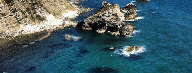 Lulworth Cove is one of England 1991.