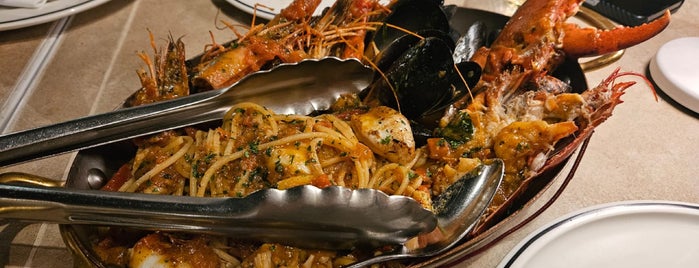Taverna Greek Kitchen is one of Dubai ~ Dinner Restaurants.