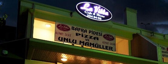 La Villa Cafe & Bistro is one of Tempat yang Disukai Çiğdem.