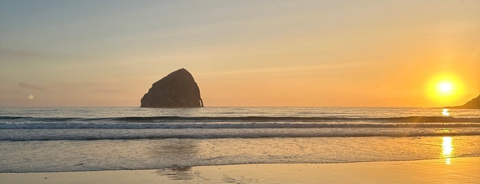 Pacific City Beach is one of Oregon - The Beaver State (1/2).