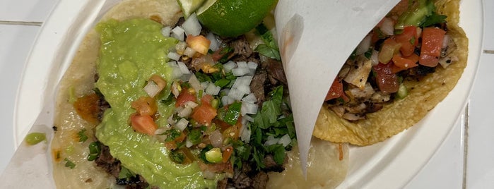 Los Tacos No. 1 is one of Kimmie: сохраненные места.