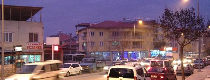 Muhsin Yazıcıoğlu Caddesi is one of Tempat yang Disukai Çağlar.