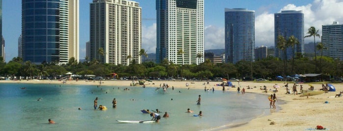 Ala Moana Beach Park is one of Perfect Places to Picnic.