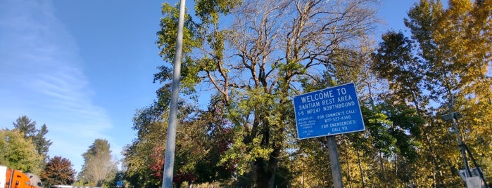 Santiam River Rest Area (NB) is one of Sus Édits.