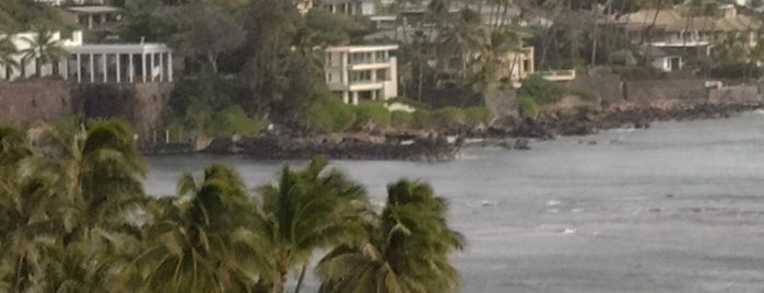 Cromwell Beach is one of Hawaii.