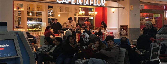 Café de la Flor is one of Posti che sono piaciuti a Priscilla.