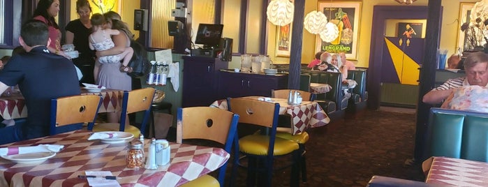 Joey's Italian Restaurant is one of Cooperstown.