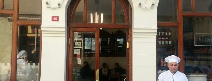 Vefa Bozacısı is one of Kafe.