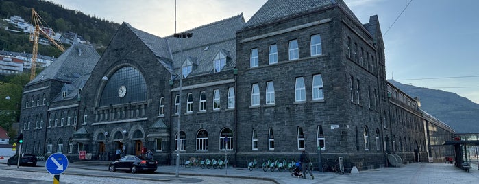 Bahnhof Bergen (QFV) is one of Norway.