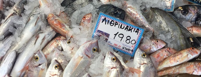 Θάλασσα fish and grill is one of Chalandri.