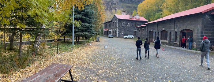 Kafkas Üniversitesi Devlet Konservatuarı is one of Kars.