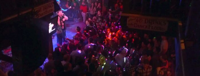 Pickle Barrel Nightclub is one of Lugares favoritos de Frank.