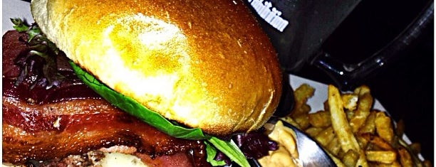 Prohibition Burgers & Beer is one of Locais curtidos por Melissa 💋.