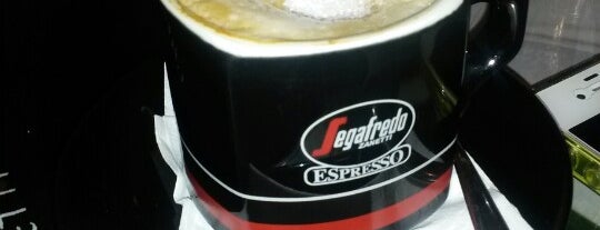 Segafredo is one of Places I go to in Amman.