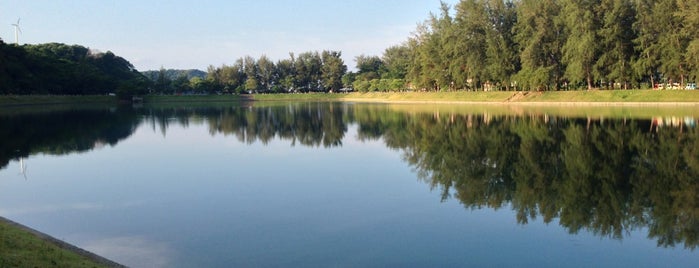 Naiharn Pond is one of PH.