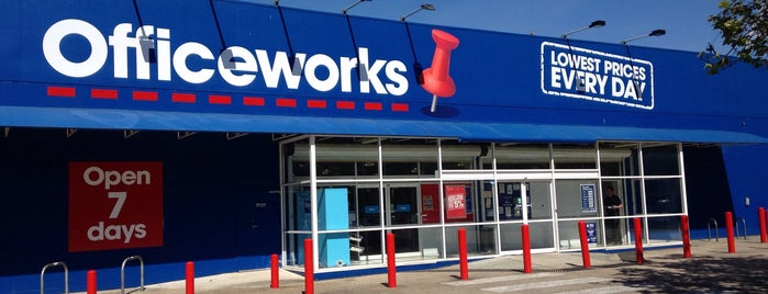 Officeworks is one of Locais curtidos por Jake.