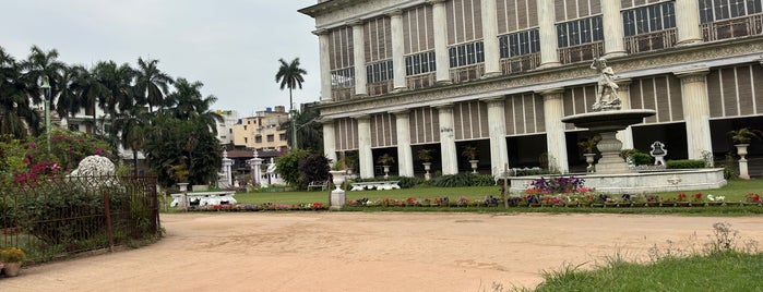 Marble Palace is one of Calcutta.