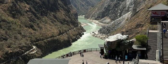 Tiger Leaping Gorge is one of Китай.