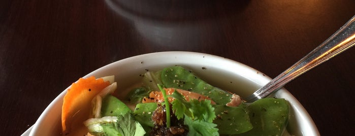 Nong's Thai Cuisine is one of Must-visit Food/Drink in Minneapolis.