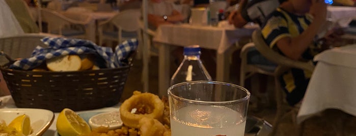 Dinç Restaurant & Bar is one of Posti che sono piaciuti a HLCFTC.