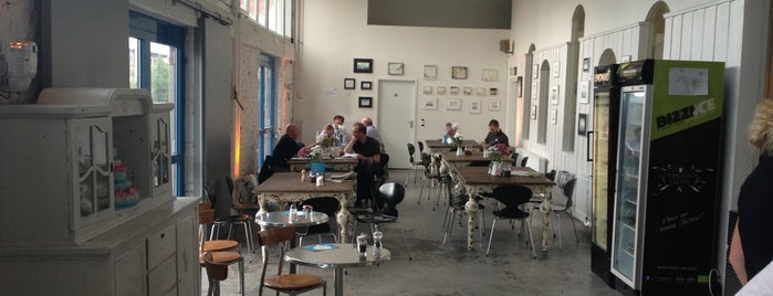 Café Schmidt is one of Cafe with concrete interior.