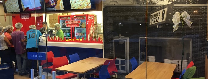 Domino's Pizza is one of Lieux qui ont plu à Cledson #timbetalab SDV.