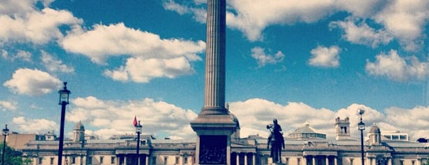 Trafalgar Square is one of London To Dos.