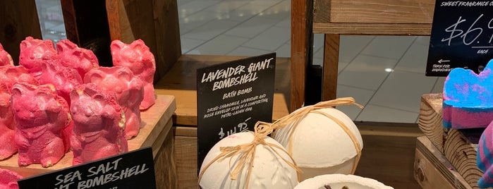 LUSH is one of Maggieさんのお気に入りスポット.