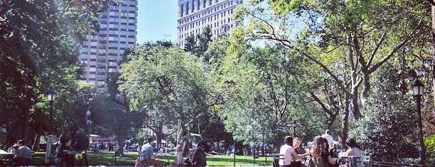 Madison Square Reflecting Pond is one of Parks I love.