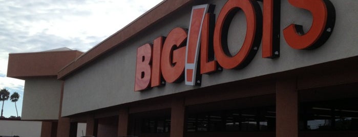 Big Lots is one of Carmen'in Beğendiği Mekanlar.