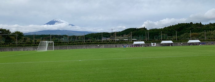 裾野Cグラウンド (天然芝) is one of サッカー練習場・競技場（関東以外・有料試合不可能）.