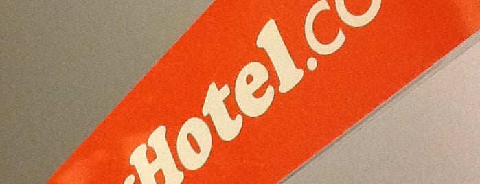 easyHotel Amsterdam City Centre South is one of Haag.