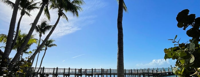 Little Palm Island Resort & Spa is one of Tempat yang Disukai Steve.