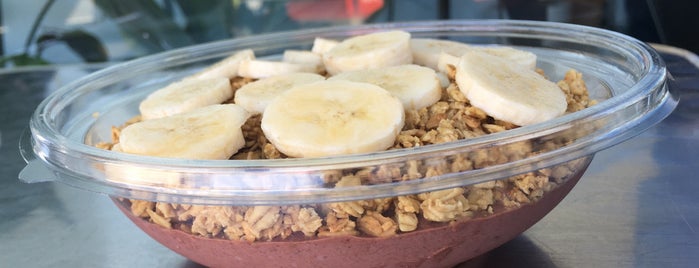 Liquid Juice Bar is one of The 15 Best Places for Bananas in Mid-City West, Los Angeles.