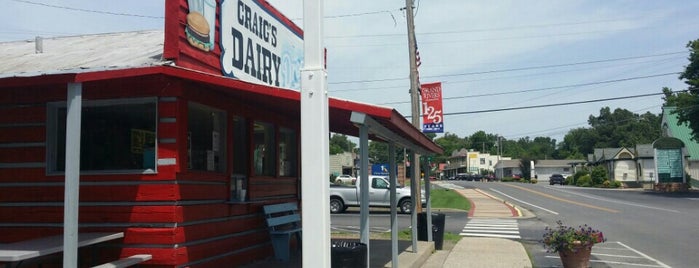 Craig's Dairy Dream is one of สถานที่ที่ Noah ถูกใจ.