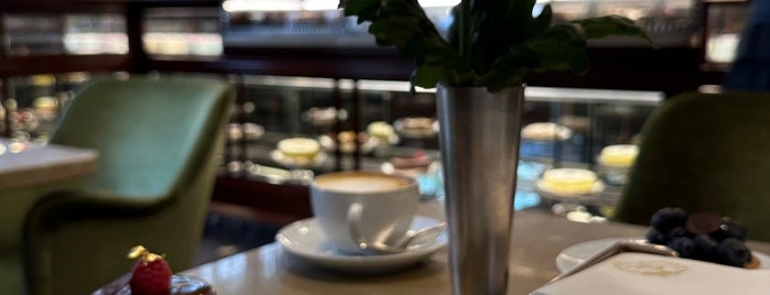 Marchesi is one of London cafe.