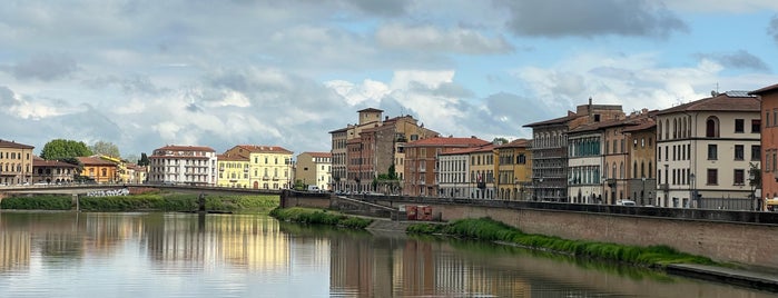 Ponte di Mezzo is one of Pisa.